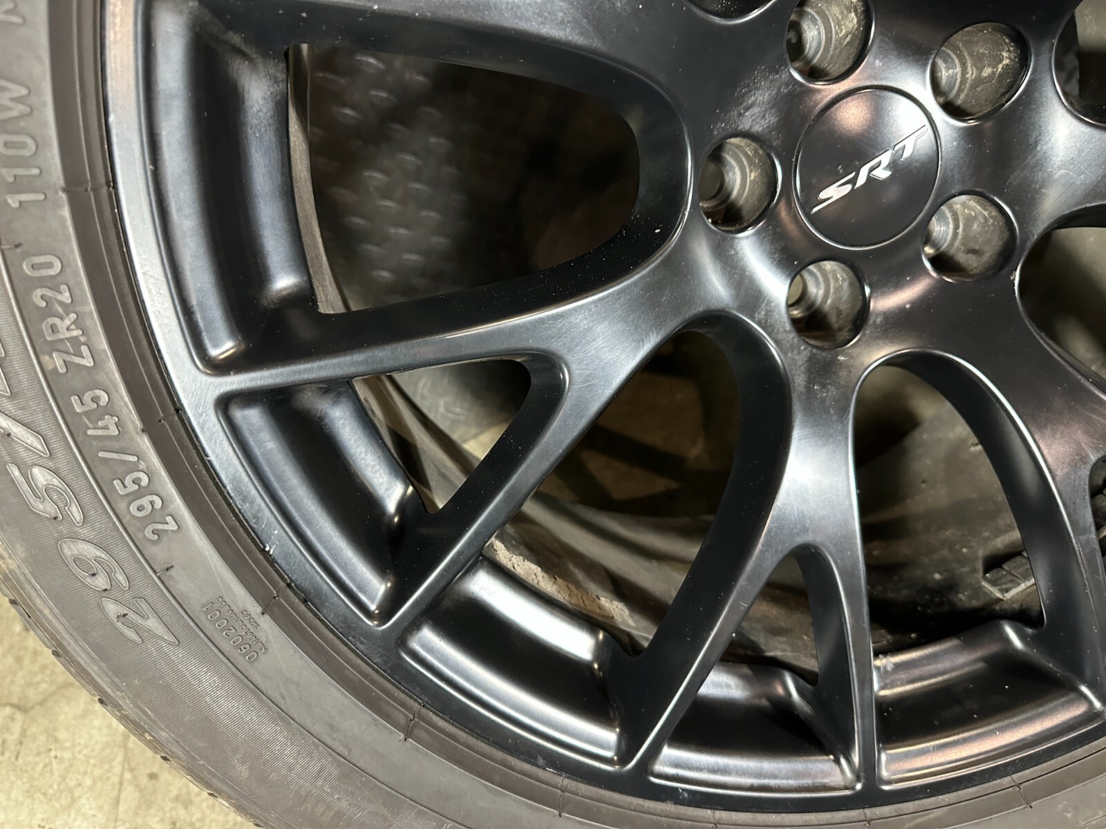 11 Inch Rims R20 DODGE CHALLENGER SRT HELLCAT V8 6.2L 11-23 275/40 R20 20
