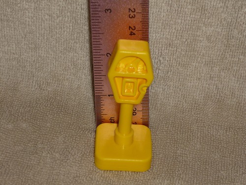 Fisher Price Little People Vintage Yellow Car Parking Meter - Picture 3 of 3