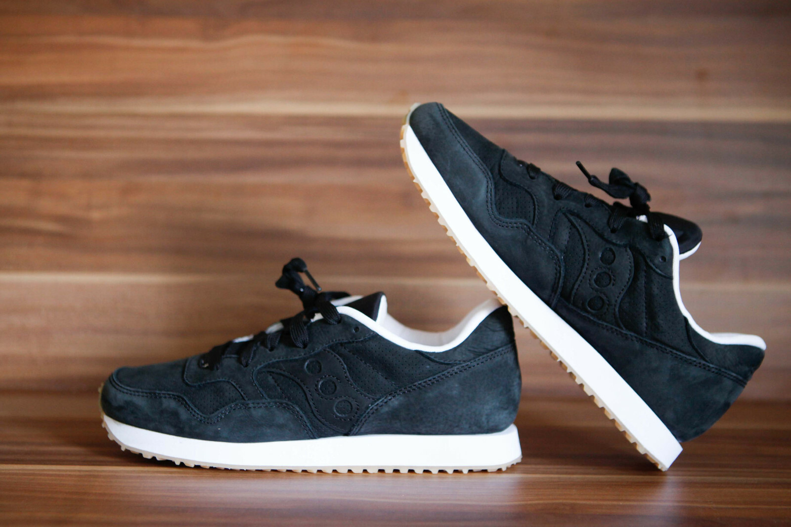 saucony dxn trainer cl