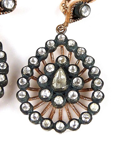 tropfenförmige Ohrhänger - antiker Stil - Diamantrosen ca. 1,00ct - 585er Gold - Picture 6 of 10