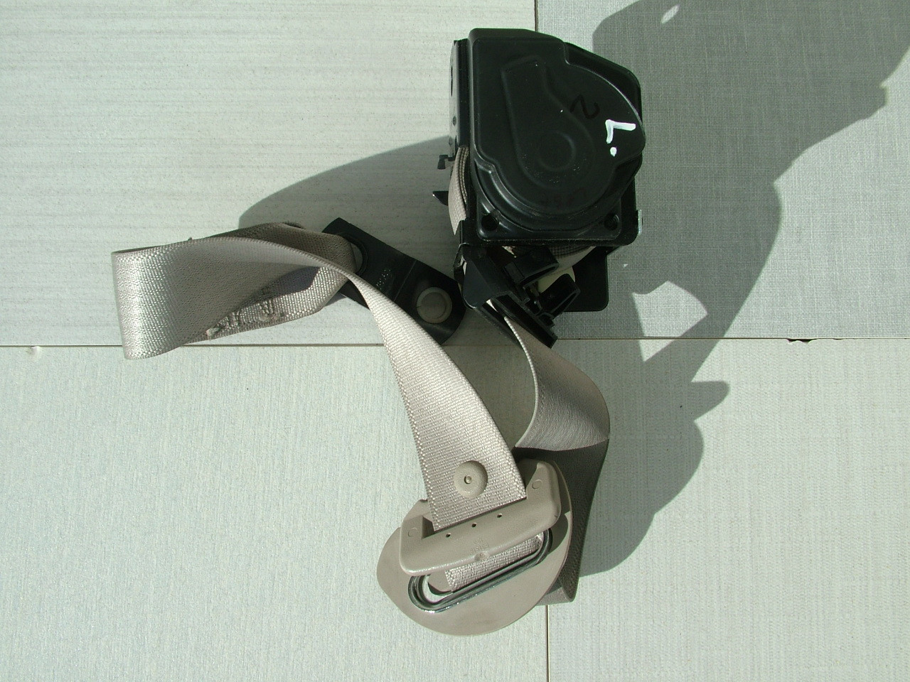 20082009 FORD TAURUS FRONT DRIVER SIDE SEAT BELT RETRACTOR ( GRAY ) eBay