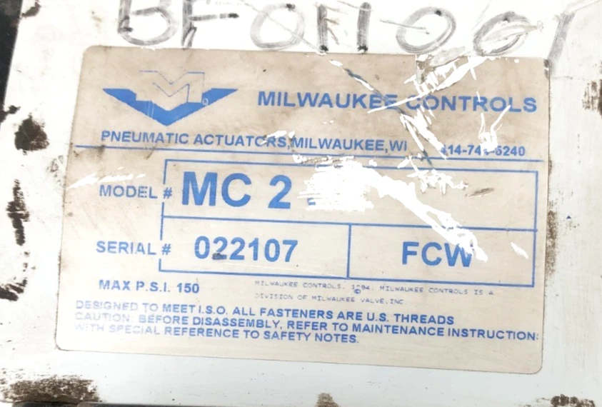 Actuador neumático Milwaukee Controls MC 2 con válvula de mariposa CW223 Foto 3 de 4