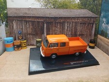 Volkswagen T2 DoKa 1972 Orange IXO 1/43