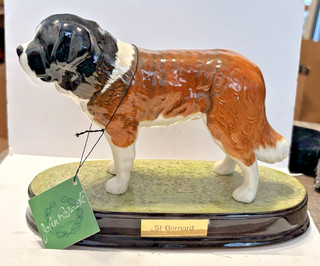 VINTAGE JOHN BESWICK ST BERNARD DOG FIGURINE ( 7H X 9.5L) EXCELLENT