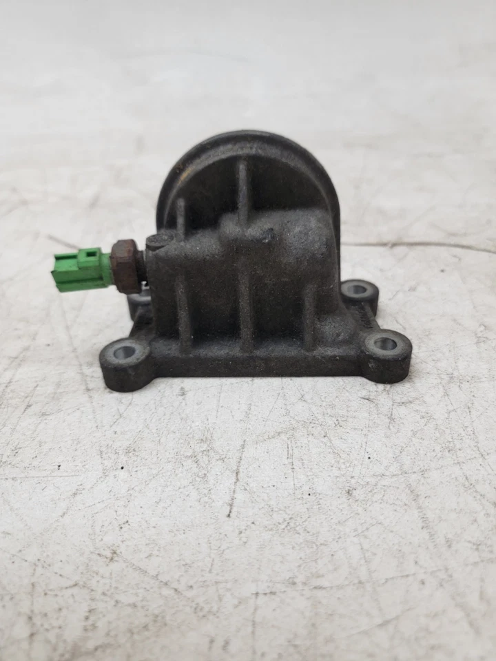 Carcasa filtro aceite motor Ford Focus ST 12-18 BS4E-6881-BA Foto 3 de 4