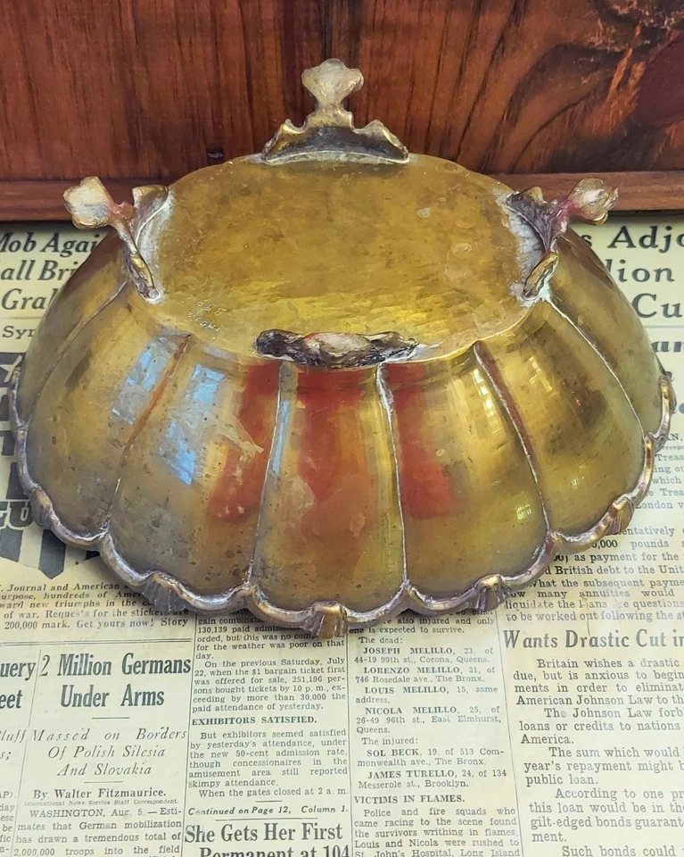 Cuenco victoriano de latón ornamentado con patas ovalado vintage pesado 9,5" x 7,25" x 4,25" de alto Foto 4 de 4