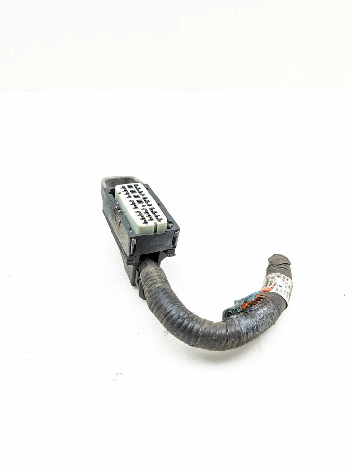 03 04 Ford Crown Victoria ABS Anti Lock Brake Pump Pig Tail Plug Wire - Image 4 of 4