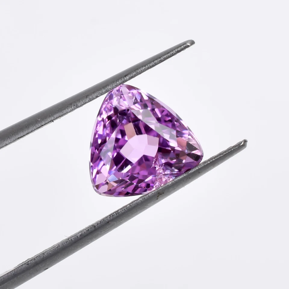 Piedra preciosa suelta de kuncita púrpura de 3,5 billones de quilates 9x9x7 mm corte translúcido Foto 3 de 4