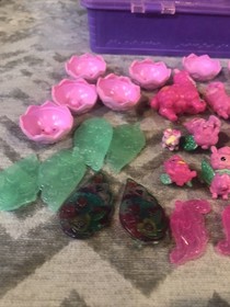 LOT 20 HATCHIMALS COLLEGGTIBLES MINI FIGURES and TWO 12 PACK EGG CARTON CASES