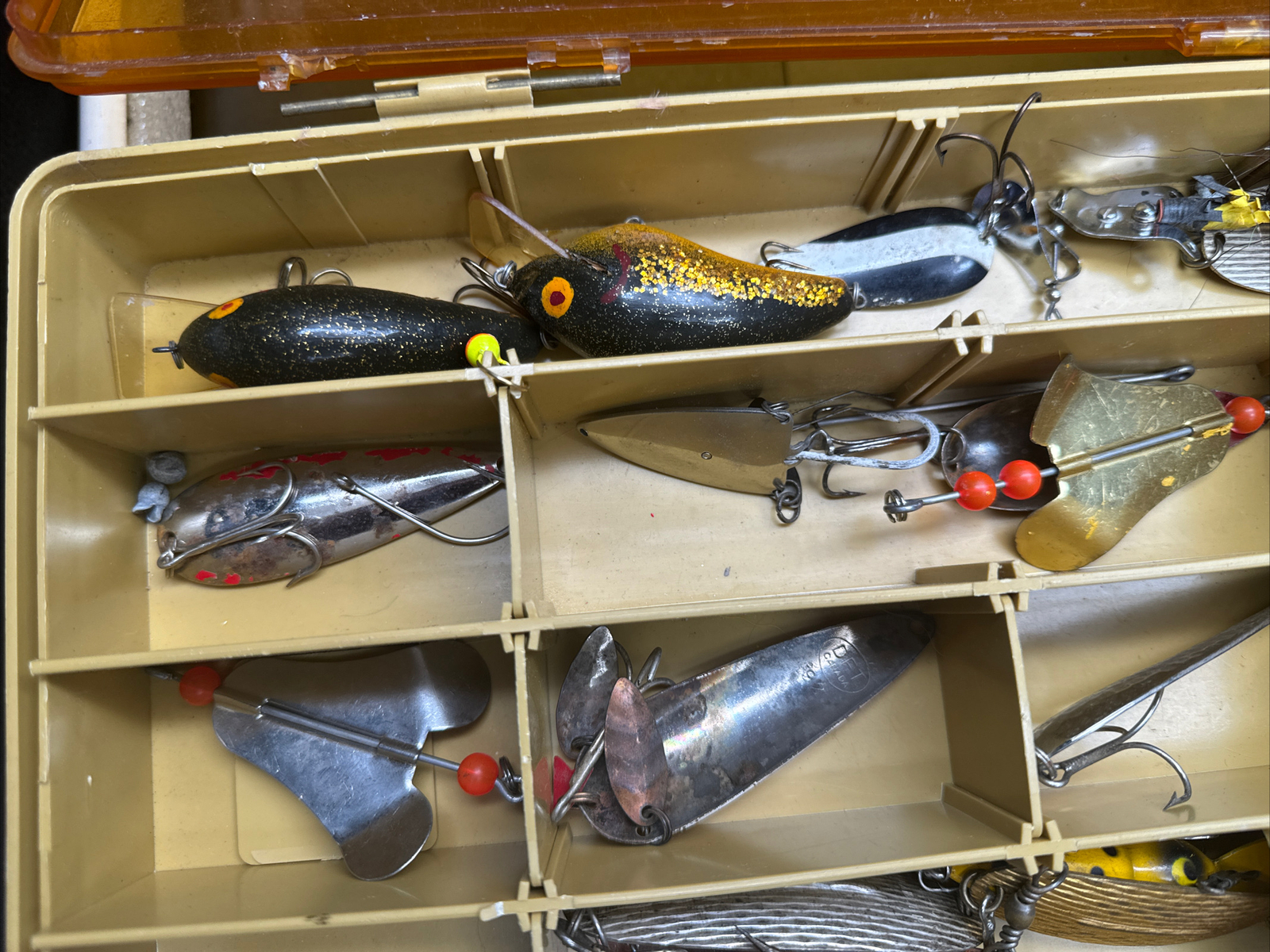 Vintage Fishing Tackle Boxes Full Of Lures Huge! Sport King Heddon DFT