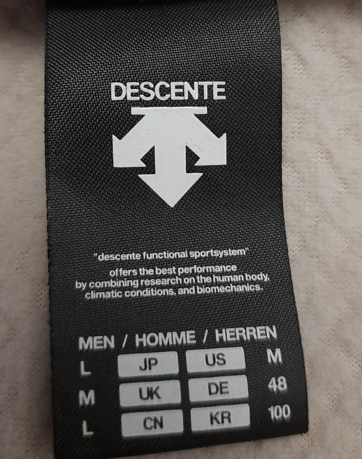 Descente Hooded Jacket Universal Function SZ US M - image 4