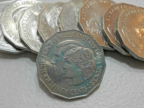 1981 LADY DIANA 50c COIN Fifty Cent UNCIRCULATED MINT EX MINT RAM ROLL - 第 1/2 張圖片