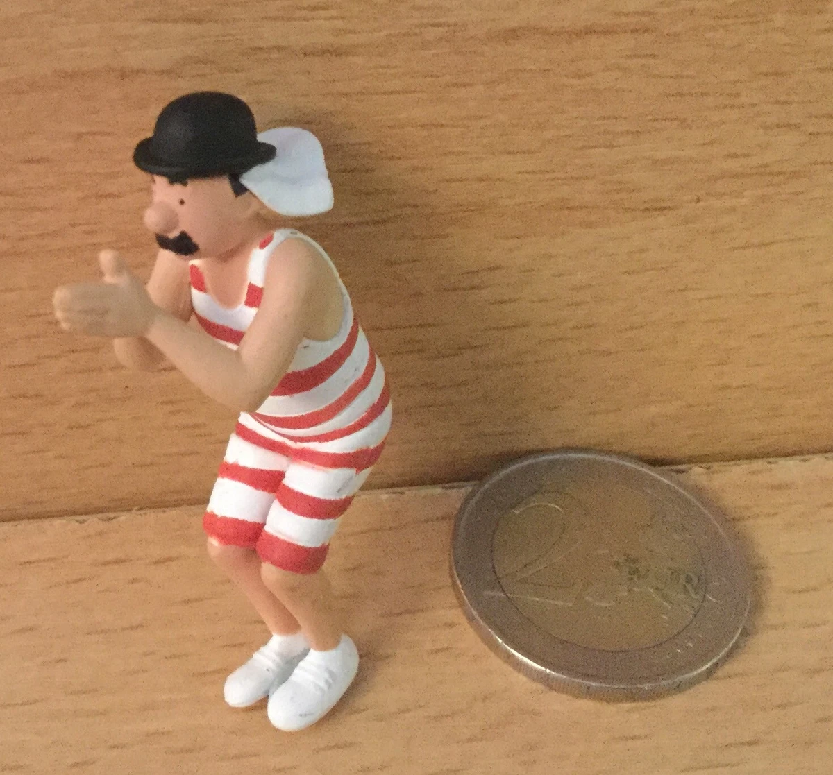 FIGURINE PVC MOULINSART TINTIN KUIFJE HERGE 2011 TAILLE MINI DUPOND PLONGEUR
