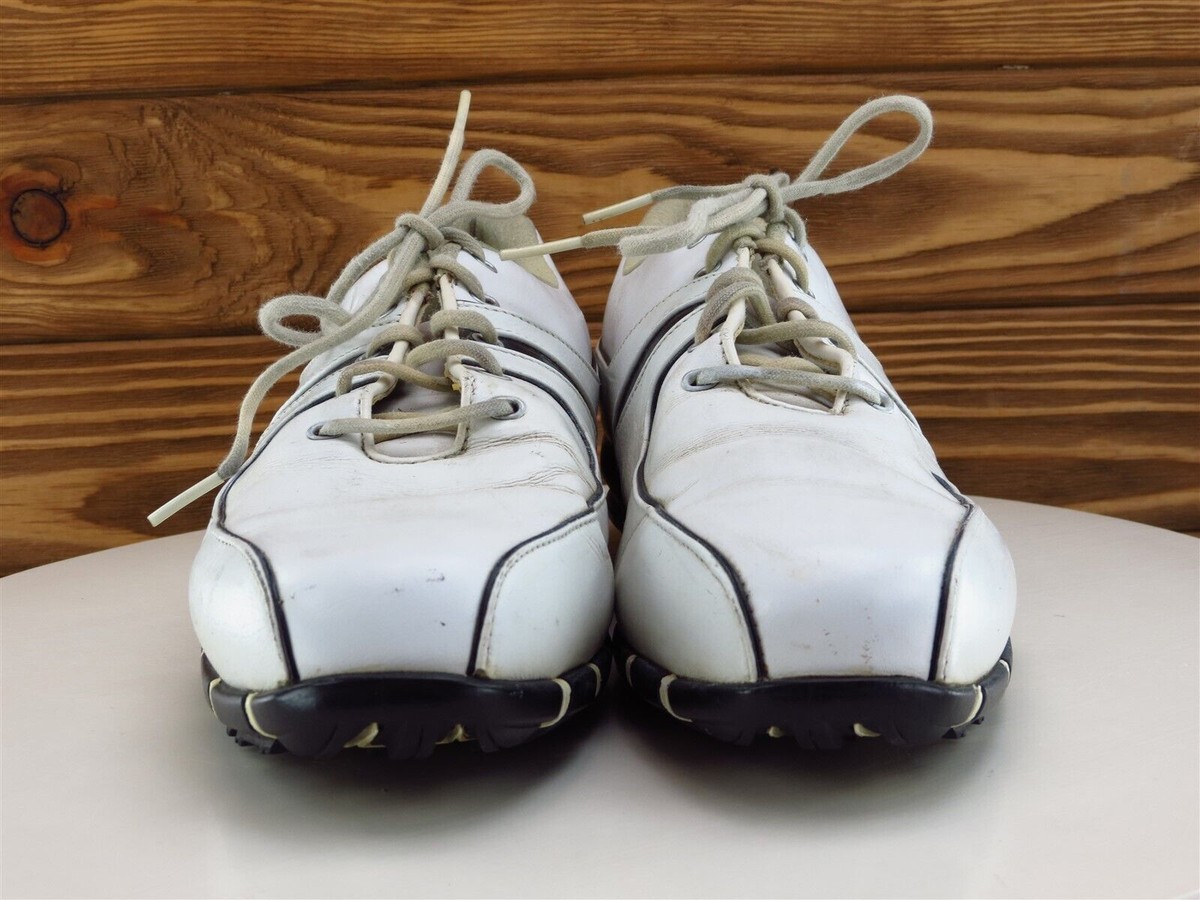 Nike White Leather Athletic Shoes | Size 8 for All Seasons Amazon.com | Nike 833412-100 Kid main image 4