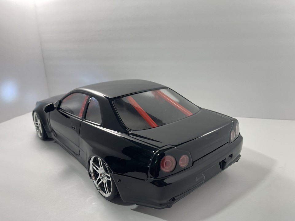 HPI E10 Drift Nissan Skyline R34 (RTR pronto all'uso HPI E10 Drift Nissan Skyline R34 (RTR pronto all'uso