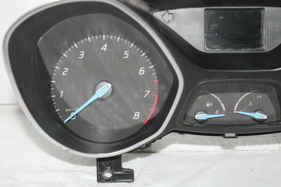 Cuadro de instrumentos velocímetro panel de instrumentos Ford Focus 2012-2018 107.642 millas Foto 4 de 4