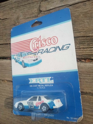 Auto da corsa NASCAR ERTL Crisco #15 scala 1:64 pressofusa 1998 NUOVA - Foto 3 di 4