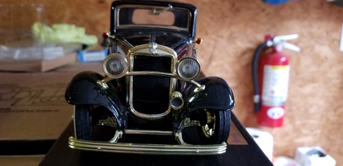 1/18 Road Legends 1932 Ford 3- Window Coupe Black - Picture 4 of 8