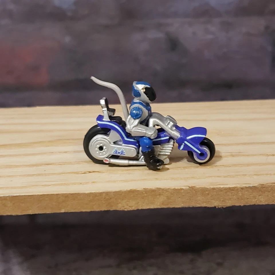 1993 Galoob Micro Machines BIKER MICE FROM MARS COLLECTION #1 65880 - Image 4 of 4