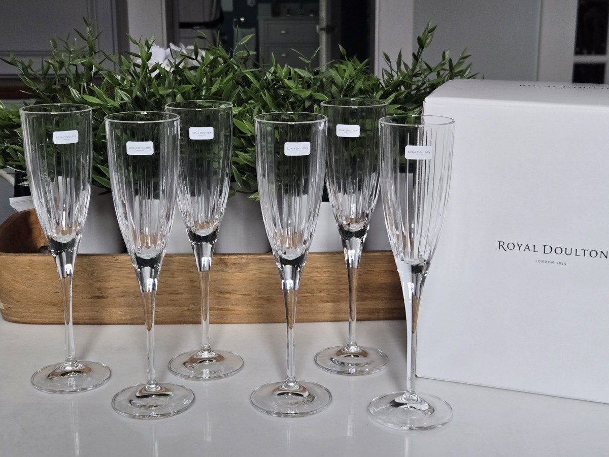 ロイヤルドルトン　ハンドベル 6 Royal Doulton Linear Fine Crystal Champagne Flutes Glasses