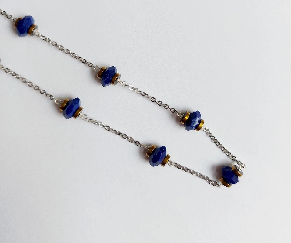 Collana in argento 925 con lapislazzuli a rondelle e dischi di ematite dorati - Immagine 3 di 4