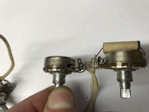 20th Week 1959 Pre CBS Fender Stratocaster Potentiometers with & Cap Strat loom - Picture 5 of 8