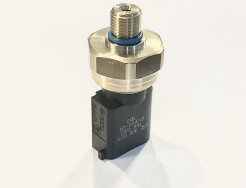 New OEM Audi RS3 RSQ3 RS4 RS5 RS6 R8 TTRS Fuel Sensor 06E906051 K J E - Picture 10 of 12