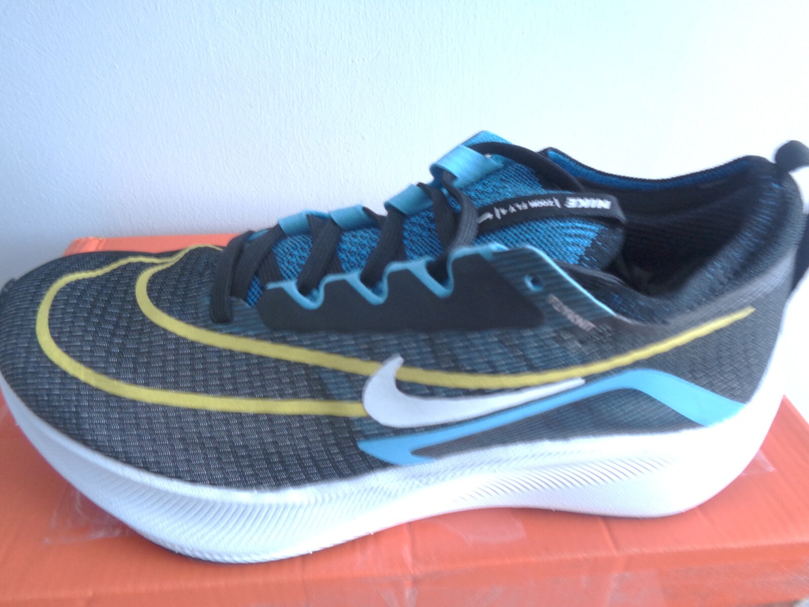 Nike Zoom Fly 4 men's trainer's shoes CT2392 003 uk 6 eu 39 us 6.5 NEW+BOX
