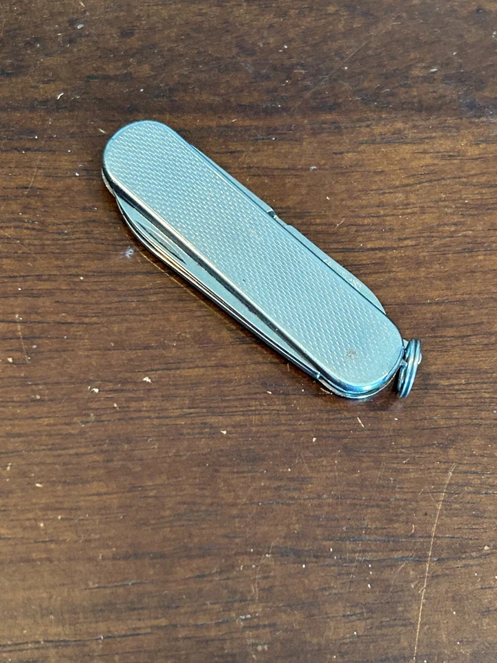 Victorinox ALOX SD 瑞士军刀光滑银色金属钥匙圈多工具 V123 — 第 4/4 张图片