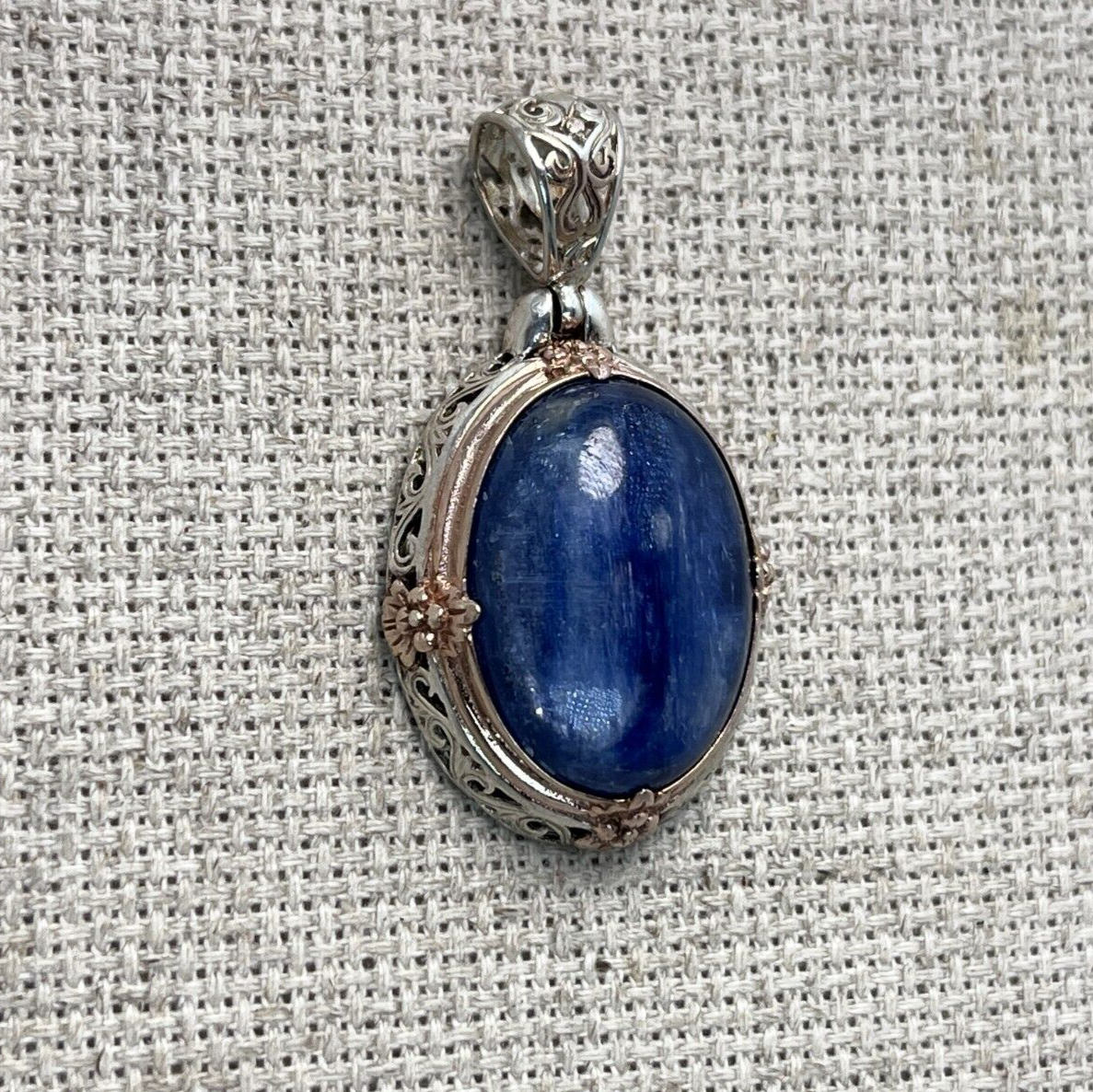 Picture 1 of 4