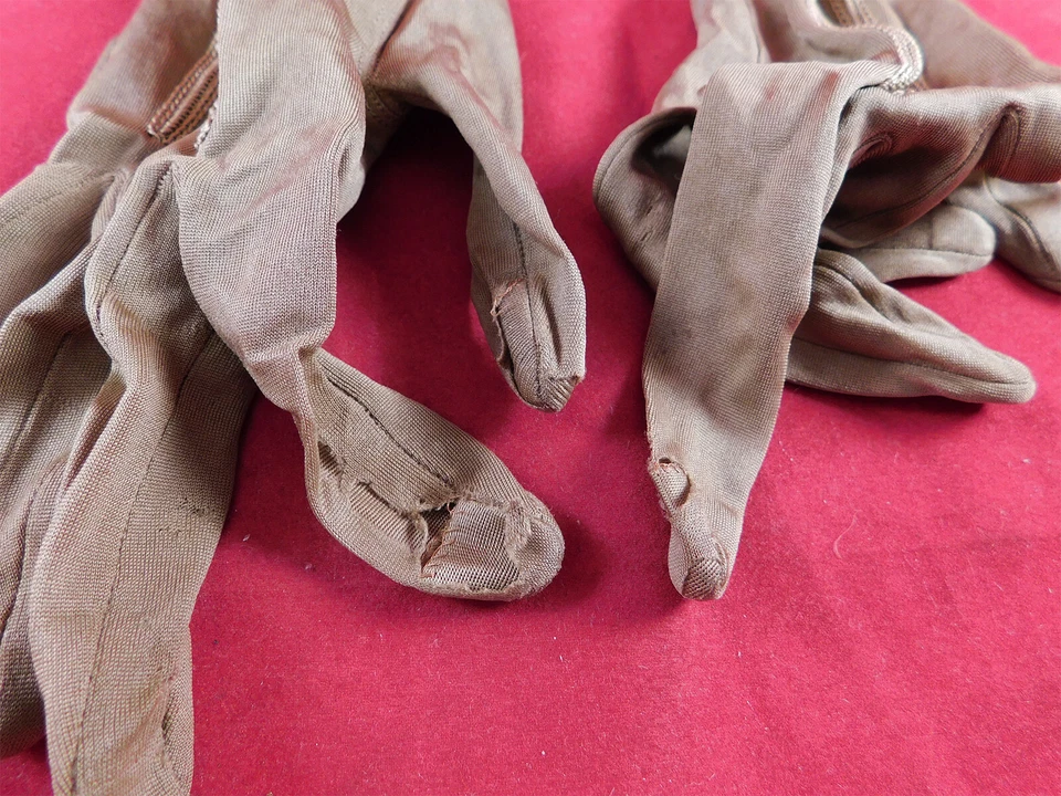 Guantes largos vintage The Kayser eduardian topo seda tejido con volantes hasta el codo Foto 4 de 4