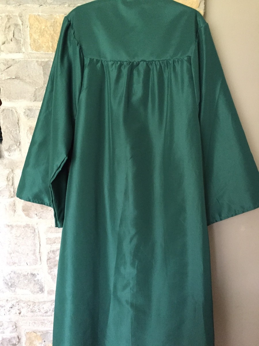 Aggregate 124+ jostens cap and gown rental latest camera.edu.vn