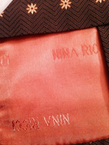 100% silk Hand made Nina Ricci Paris tie - Picture 5 of 6