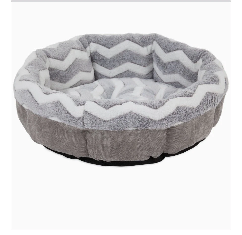 🔥Petmate SNOOZZY Cider Mills Shearling 21in Zig Zag Round Pet Bed NWT