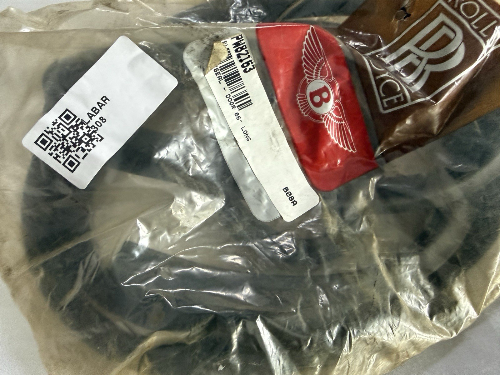 Rolls-Royce Bentley Corniche II III IV 1987-95 Door Waist Seal PW82163 OEM NLA