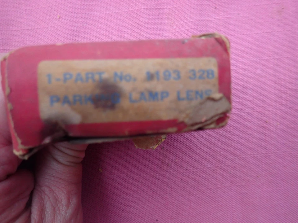 1948-50 Dodge pick-up truck parking light lens, NOS! 1138328 B1 B2 lamp - Image 4 of 4