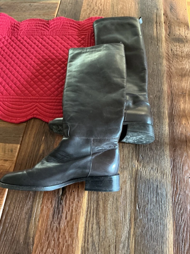 Botas de montar Bally de cuero hasta la rodilla Foto 2 de 4