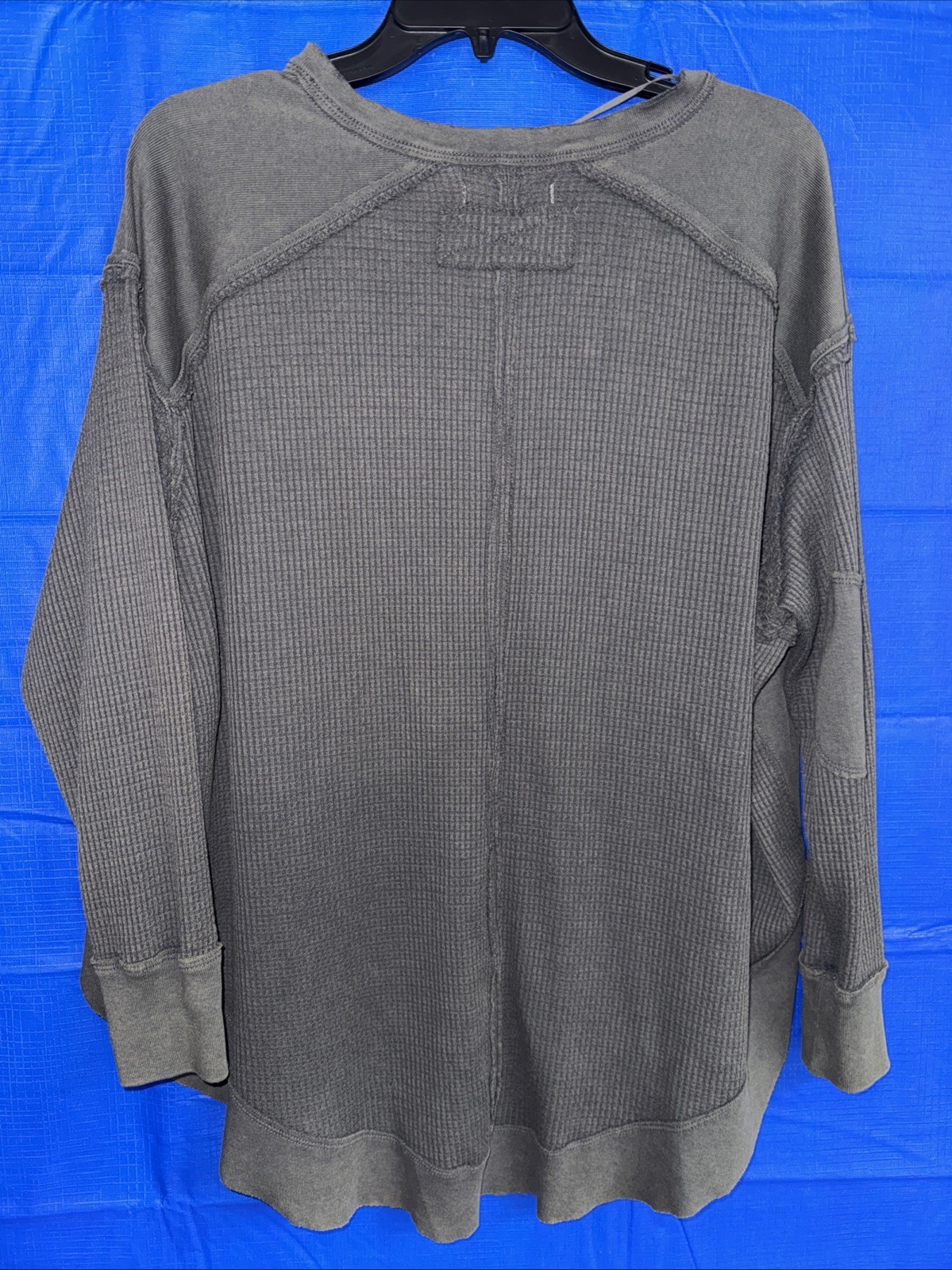 Free People We The Free Thermal Top Size Small V-Neck Waffle Knit Oversized #437