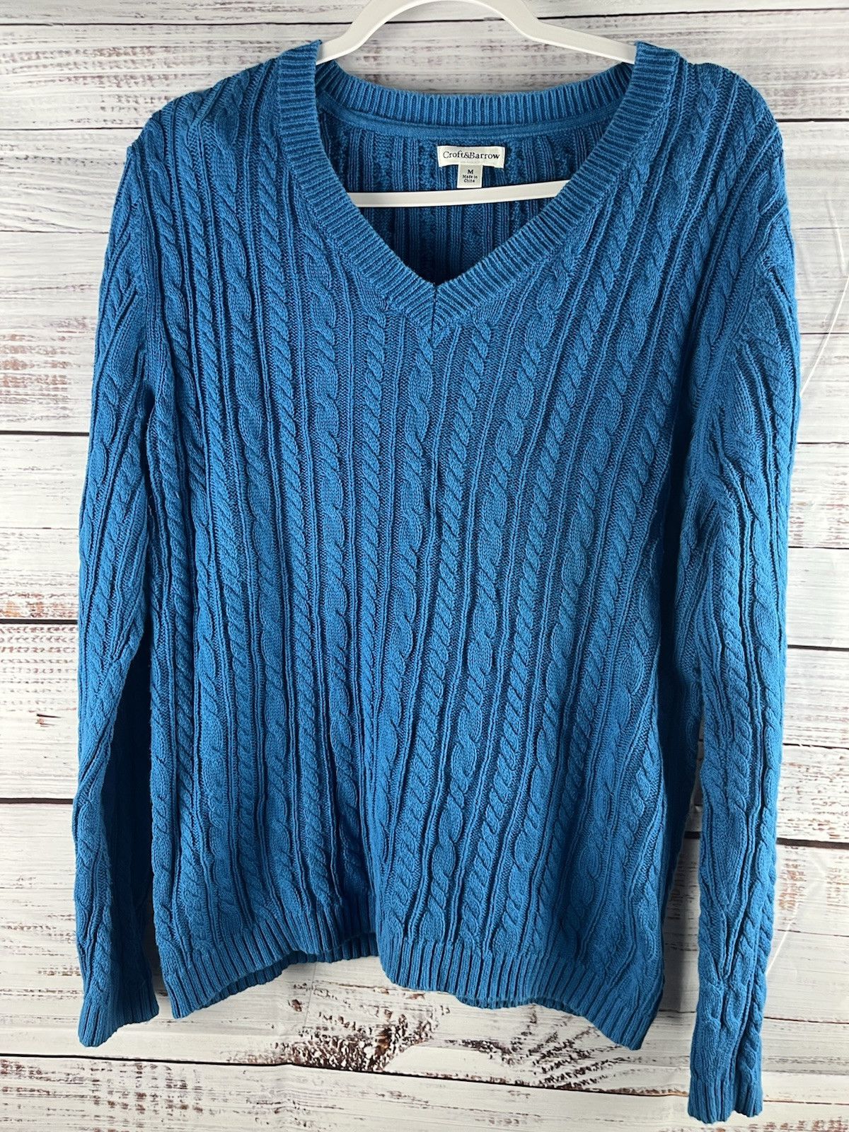 Croft and Barrow Sweater Women’s Medium Blue V Neck Cozy Everyday Norm Basic