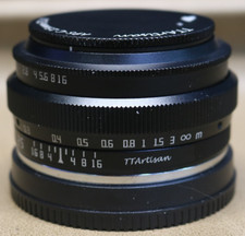 TTArtisan APS-C 25mm F2.0 E mount wide angle camera lens