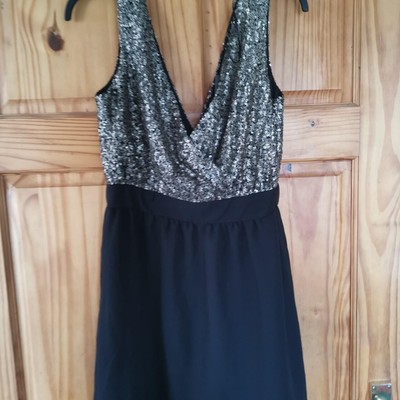 sugar girls dress up game collection : aivanelli x:S-M Gold Jacquard Mini Dress.
