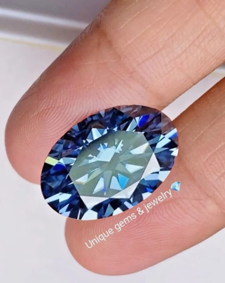 5 Ct vivid Blue color  Oval Cut VVS1 Diamond Premium Quality Loose Gemstone8x12m - Image 4 of 4