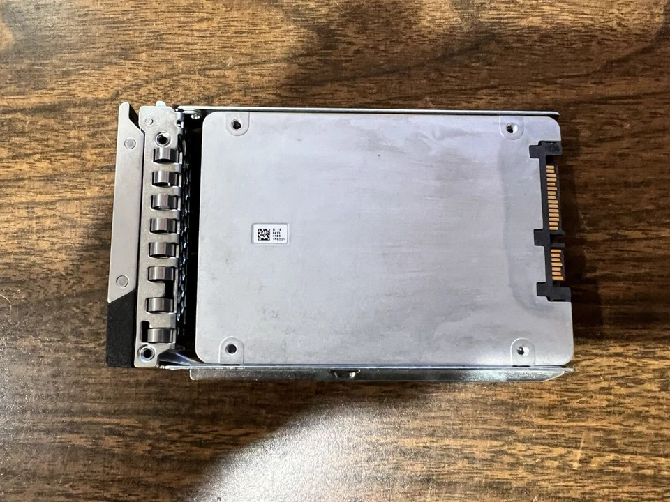 XCN15 Dell Intel DC S4500 1.92TB SATA 6Gbps 2.5" SSD SSDSC2KB019T7R 0XCN15 - Image 2 of 4