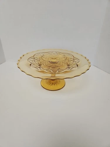 Vintage Cake Stand Amber Anchor Hocking Star & Cameo Medallion Glass Scalloped