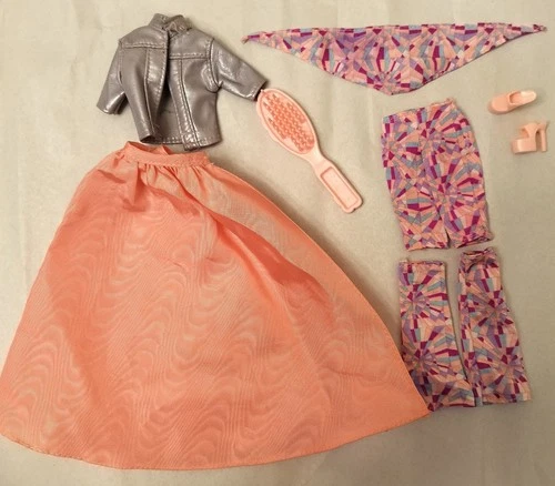 Vintage Barbie Doll Mattel 2000 Y2K Barbie Jewel Girl Outfit Pink Pants Shorts