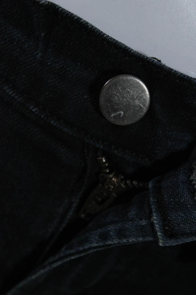 Pantalones de mezclilla ajustados de tiro bajo con cierre de botón de 5 bolsillos de algodón marca J azules talla 27 Foto 4 de 4