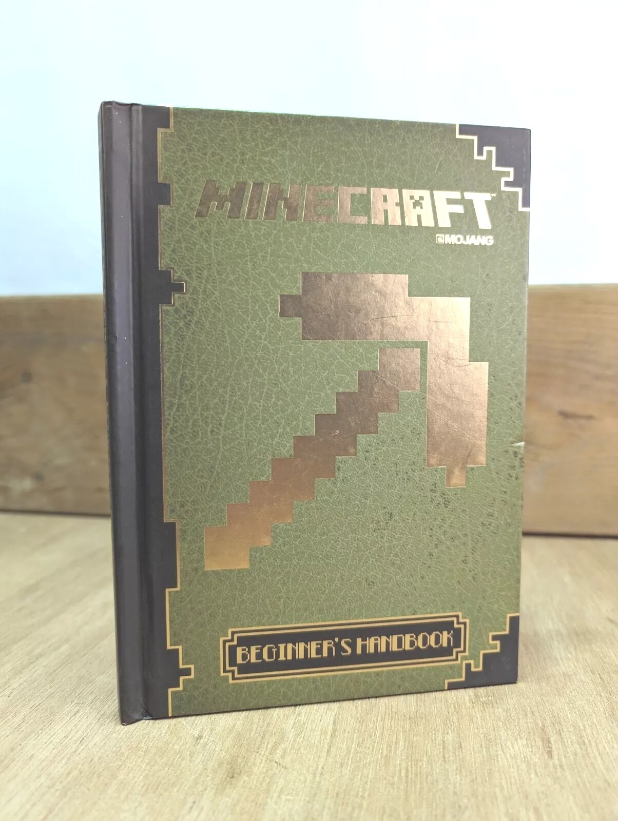 MINECRAFT : Beginner's Handbook (Hardcover 2013) Minecraft Guidebook - Excellent