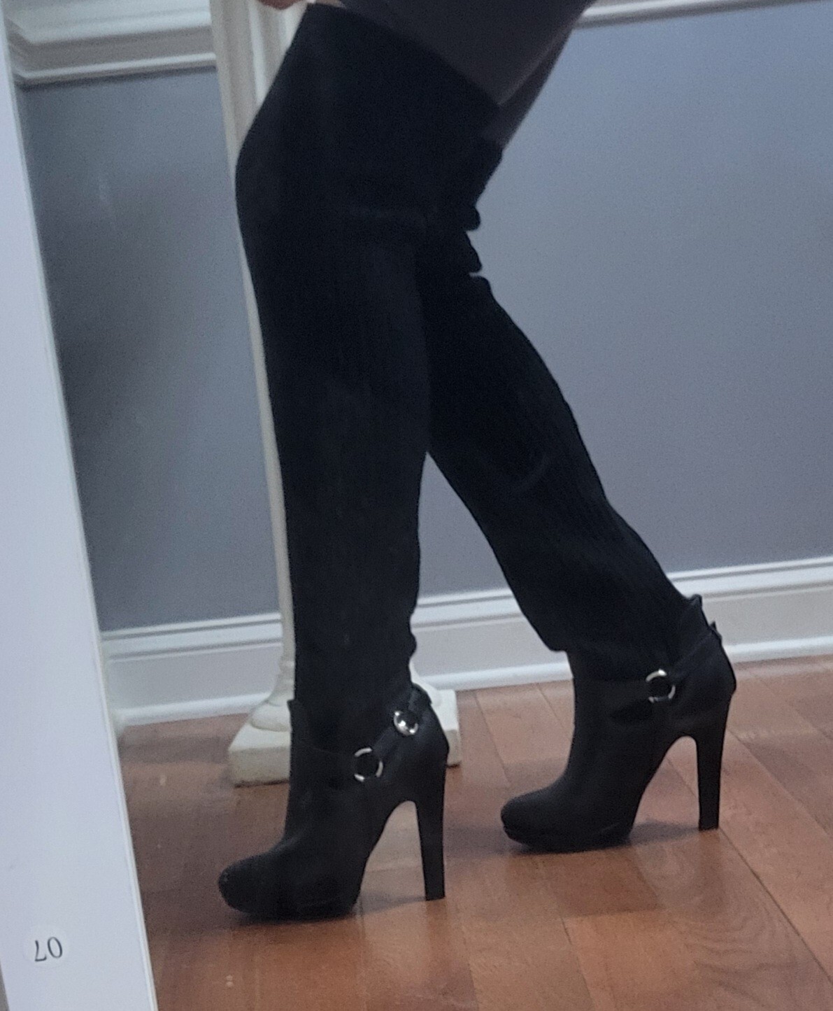 Picture 2 of 11