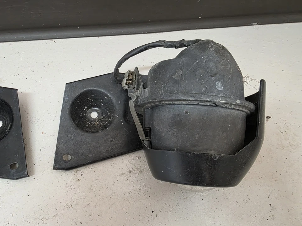 Juego de luces antiniebla OEM MITSUBISHI 3000GT 1997-98 Foto 3 de 4