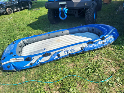 Intex Excursion 5 Inflatable Raft Boat